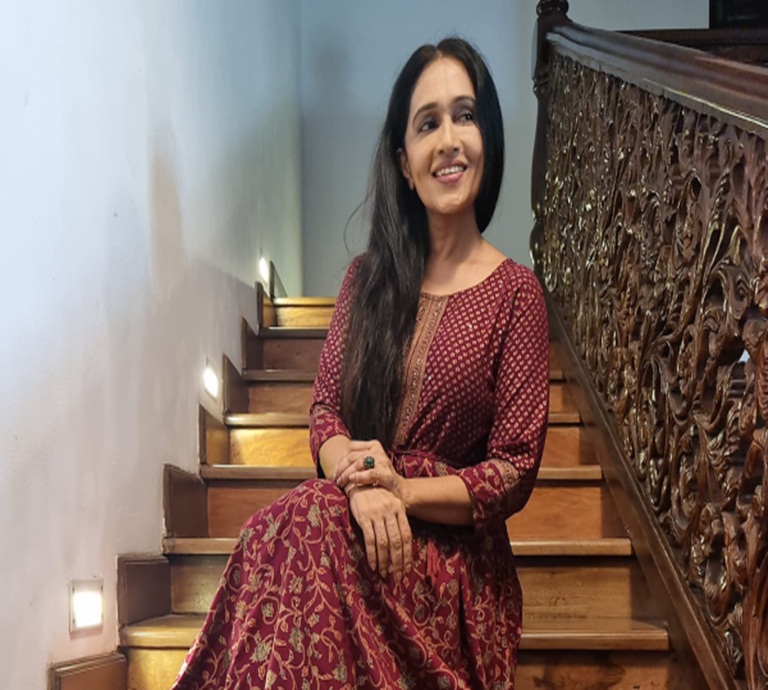  මිනිස්සු ජීවිතය විඳින්නේ නැහැ; 